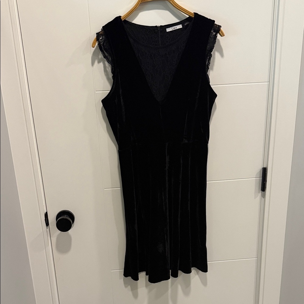 Dex Elegant Black Sleeveless Dress size large